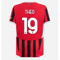 Camisa de Futebol AC Milan Theo Hernandez #19 Equipamento Principal 2024-25 Manga Curta